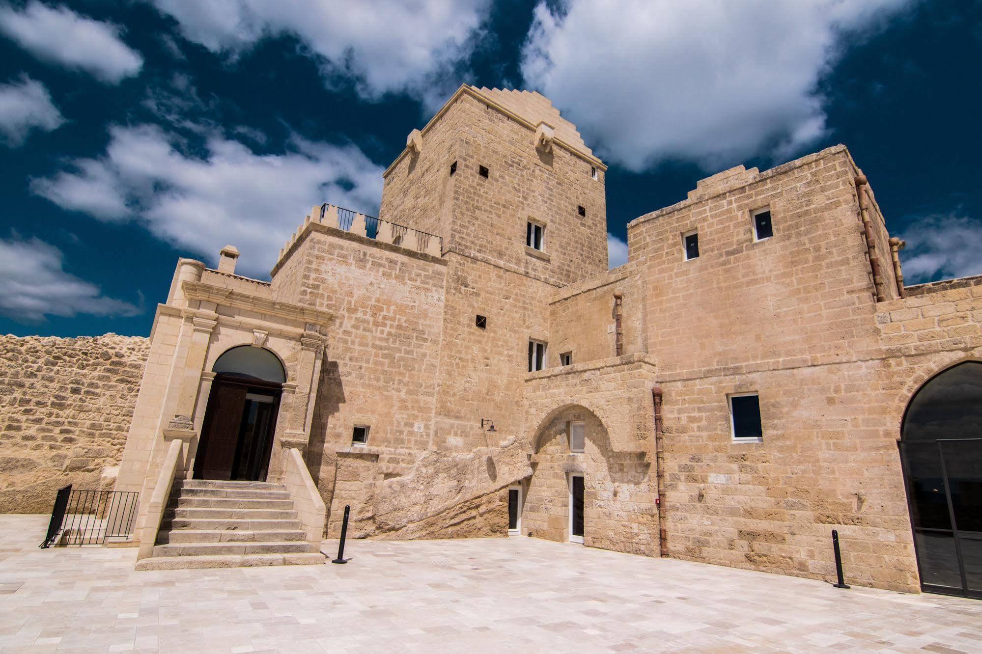 Masseria Fortificata San Francesco Matera Bagian luar foto