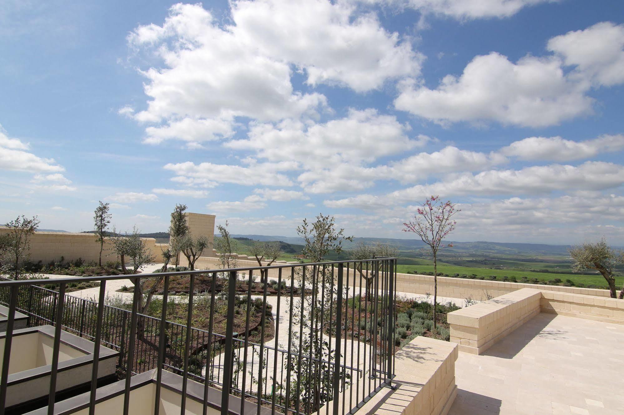 Masseria Fortificata San Francesco Matera Bagian luar foto